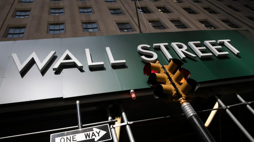 Wall Street rises as market focus turns from Nvidia to US economy