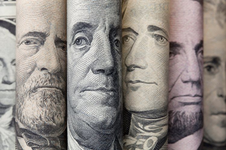 US Dollar drifts lower for fourth straight day with all eyes on PCE inflation report