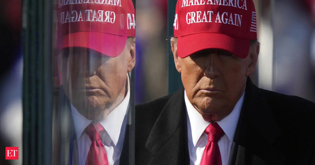 us economy trump pimco: One of world's biggest bond fund managers sounds alarm for US economy, stock market under Trump