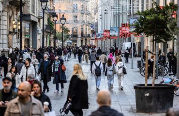 World Economy Latest: Europe, World Weathering Tariffs Better Than Expected