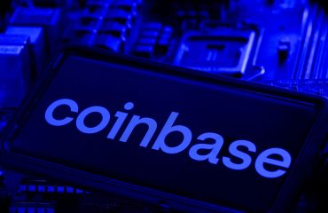 Coinbase CEO Says Bitcoin Can Strengthen the US Dollar