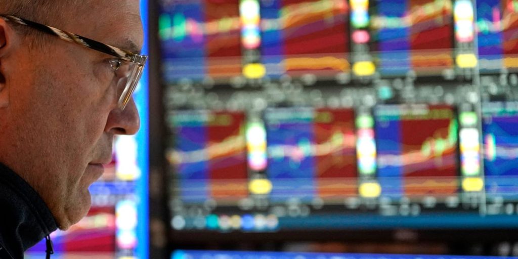 60/40 Portfolio May Be Obsolete Due to Strange Economic Pattern: Jim Paulsen